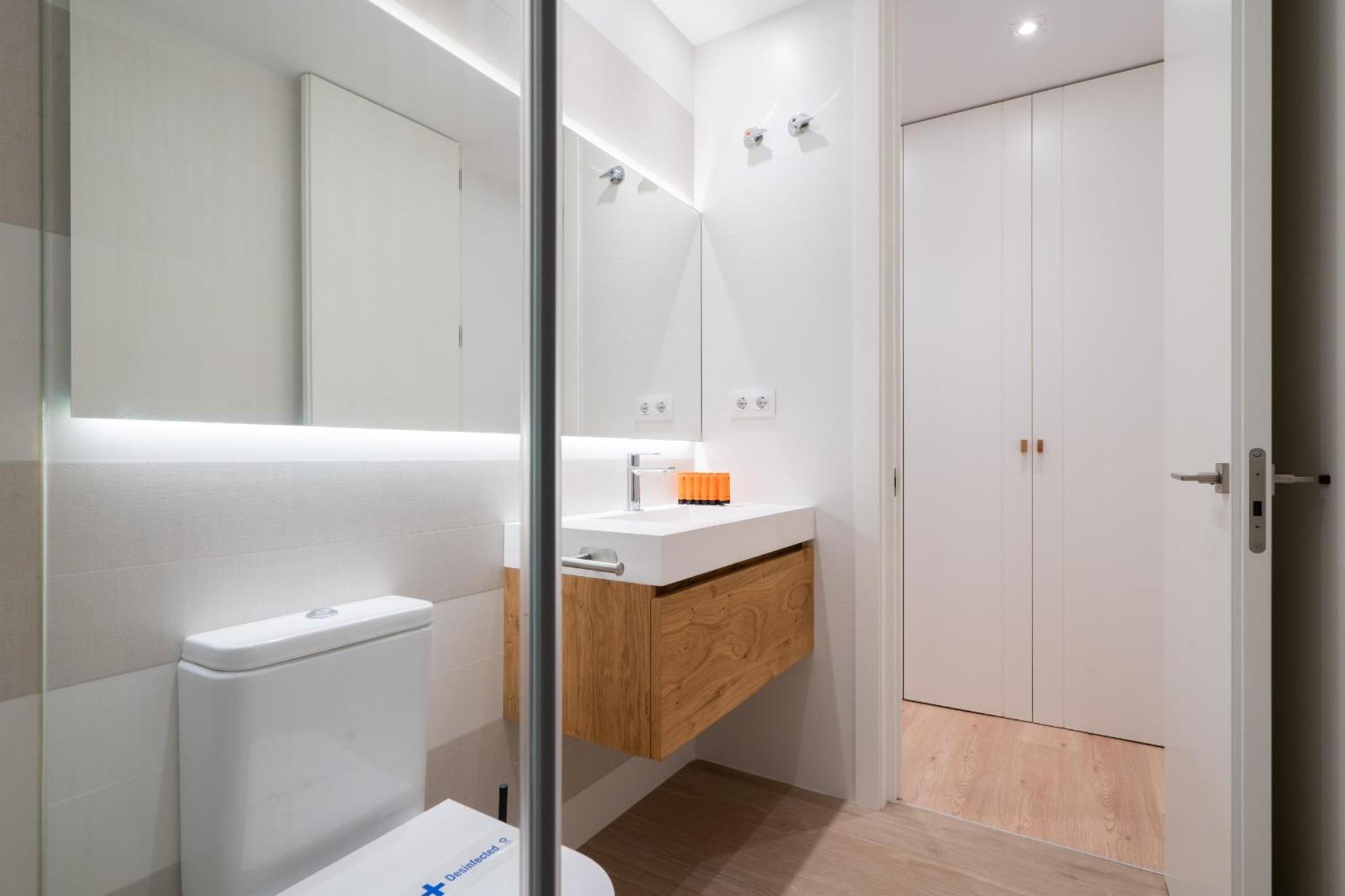 Apartamento De Lujo En Gran Via Madrid Exterior photo